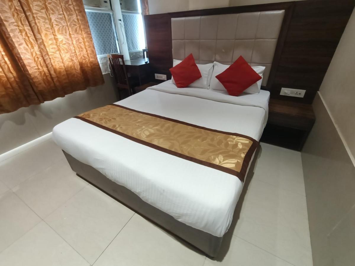 Hotel Regal Inn Bombay Esterno foto
