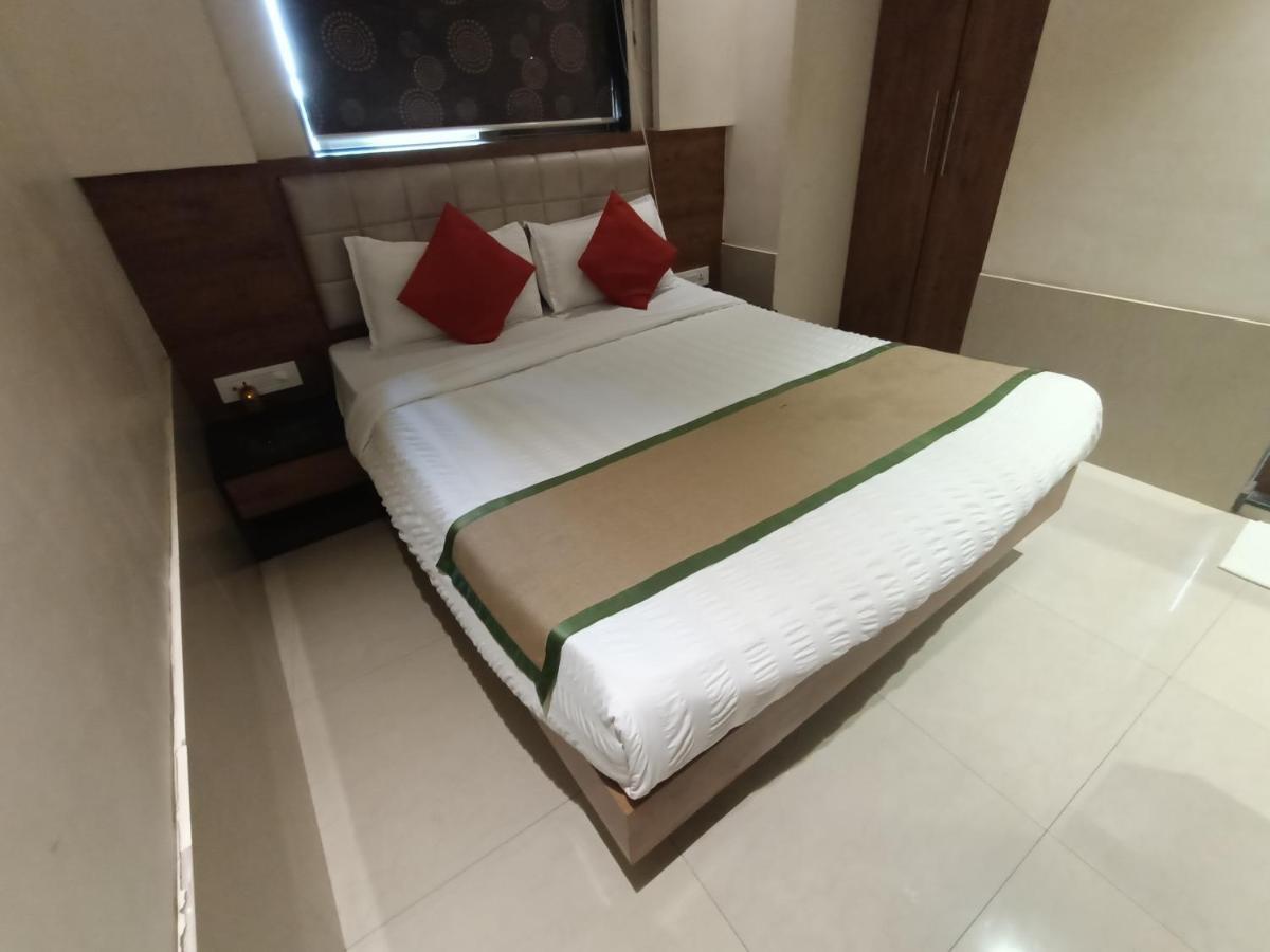 Hotel Regal Inn Bombay Esterno foto
