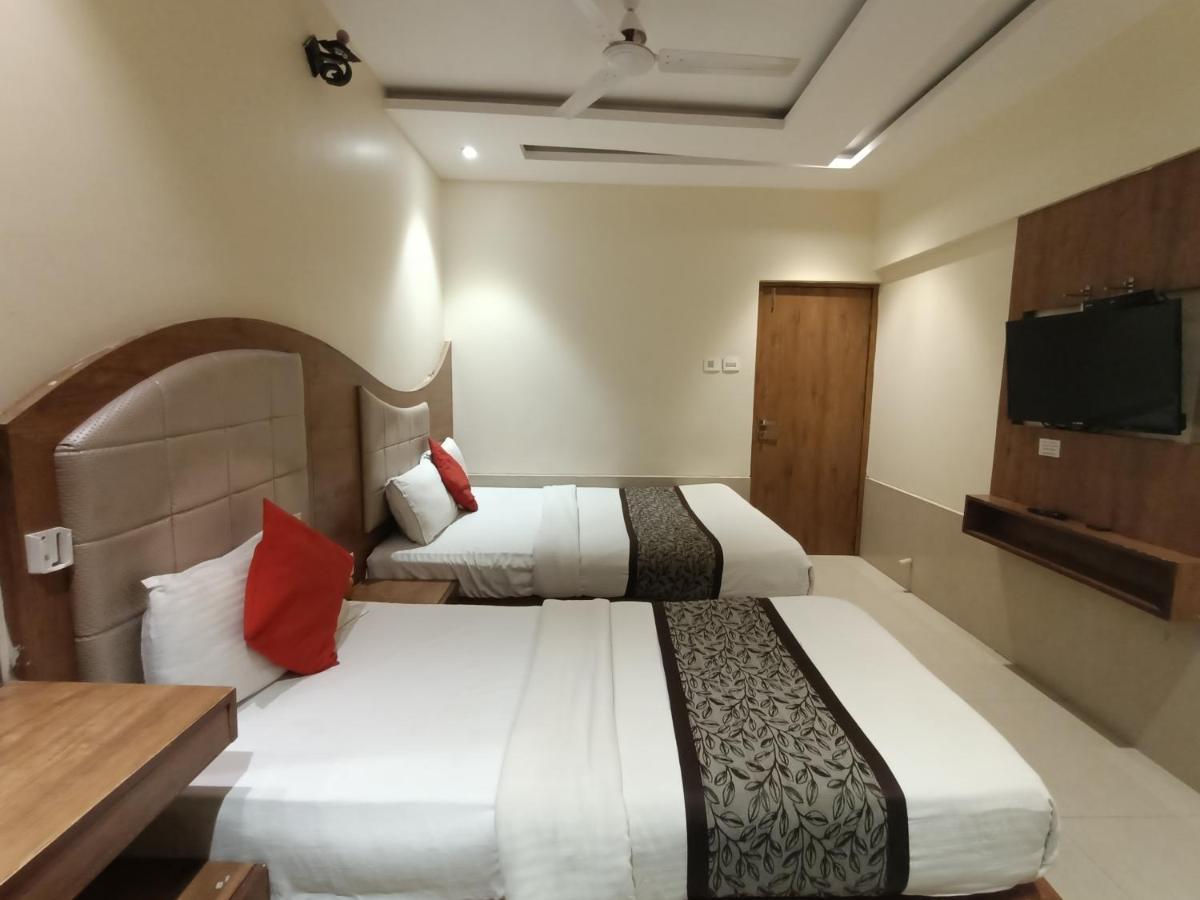 Hotel Regal Inn Bombay Esterno foto