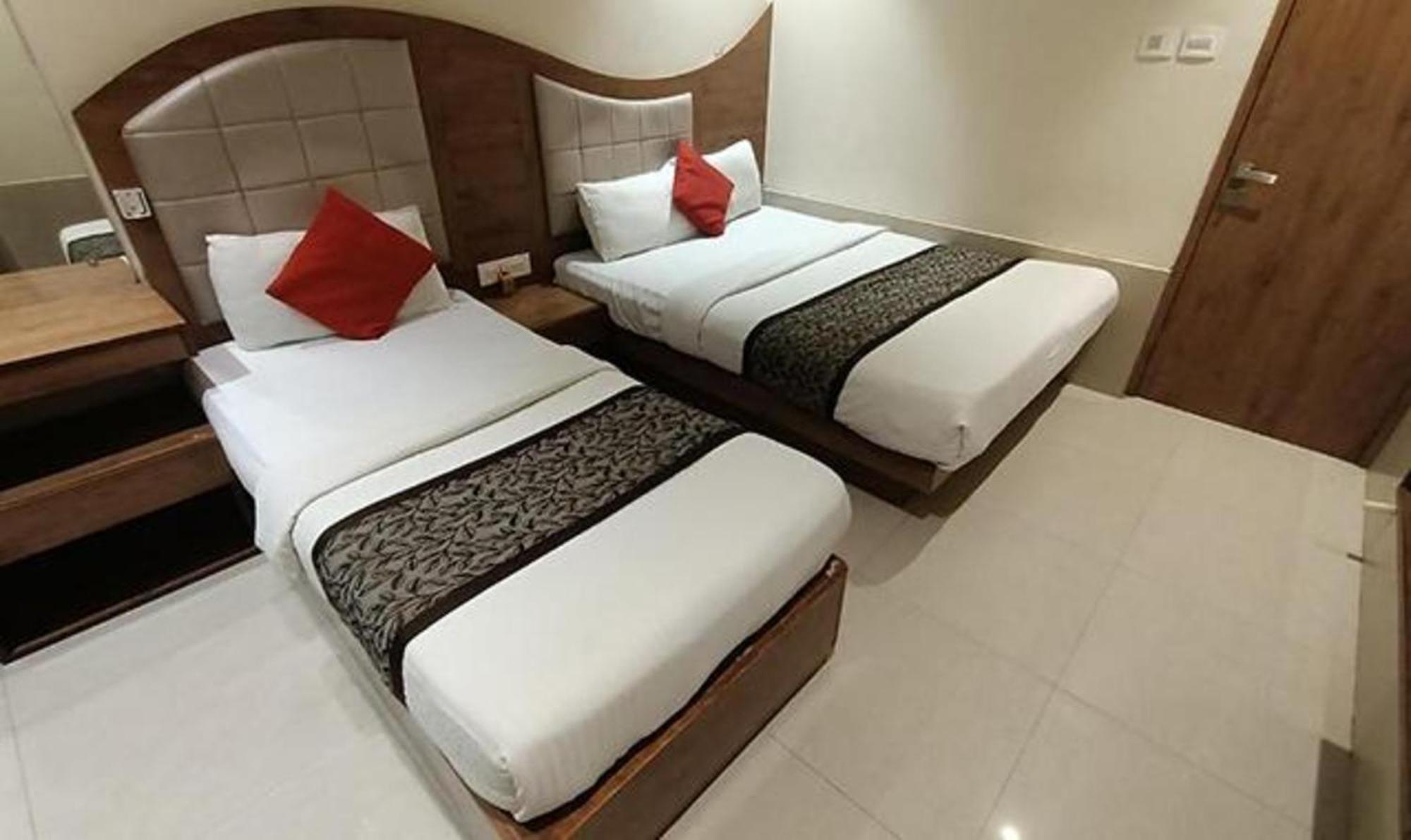 Hotel Regal Inn Bombay Esterno foto