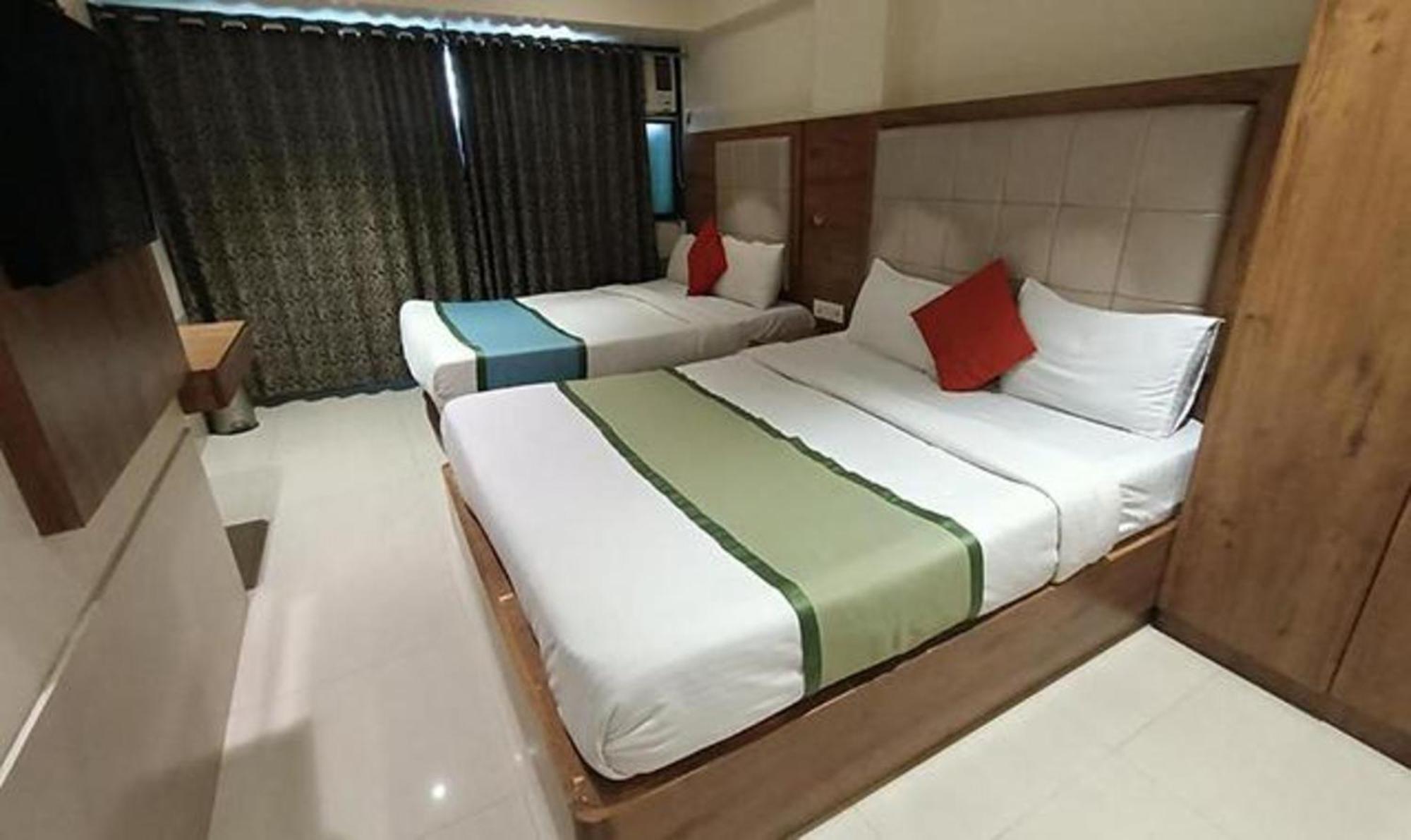 Hotel Regal Inn Bombay Esterno foto