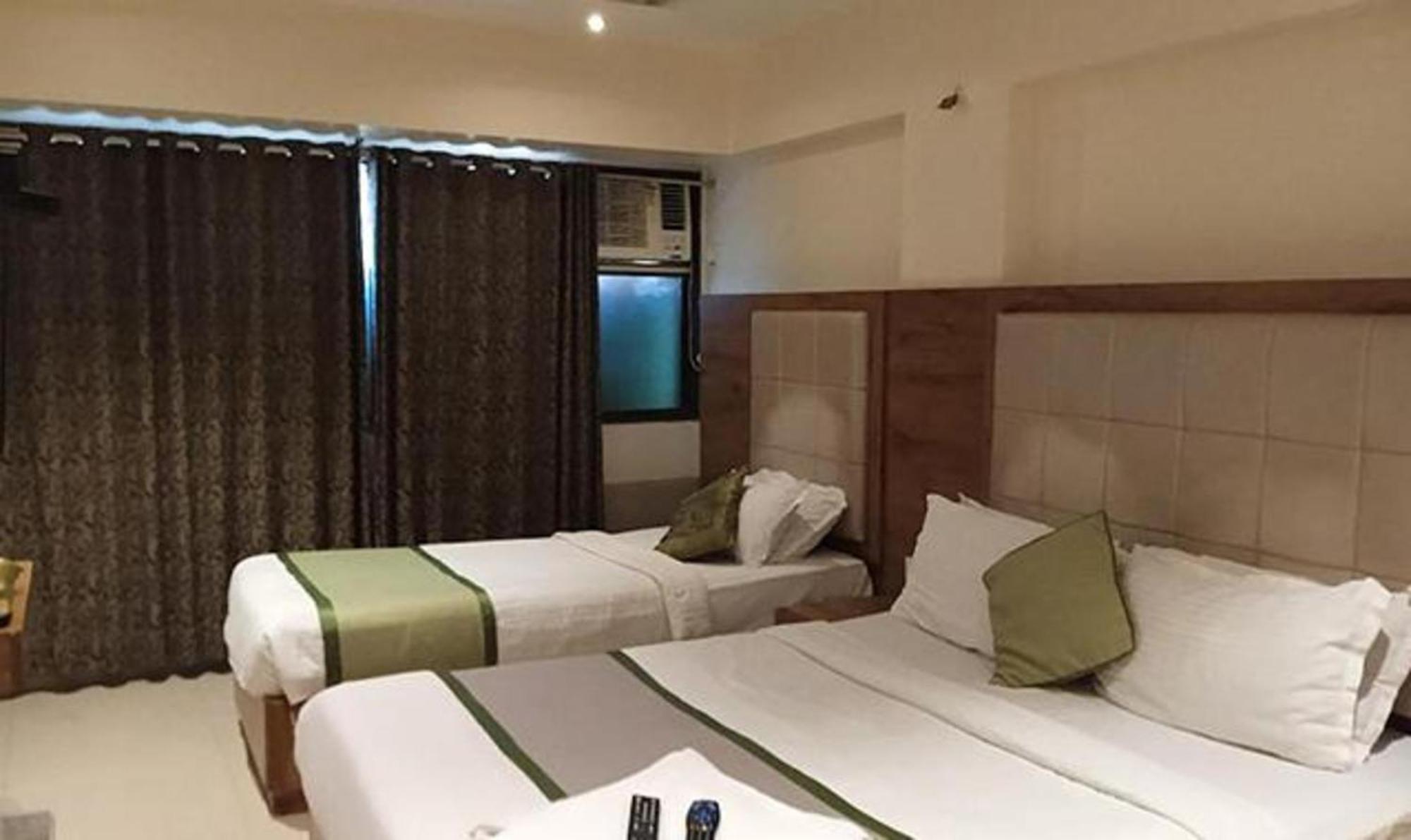 Hotel Regal Inn Bombay Esterno foto