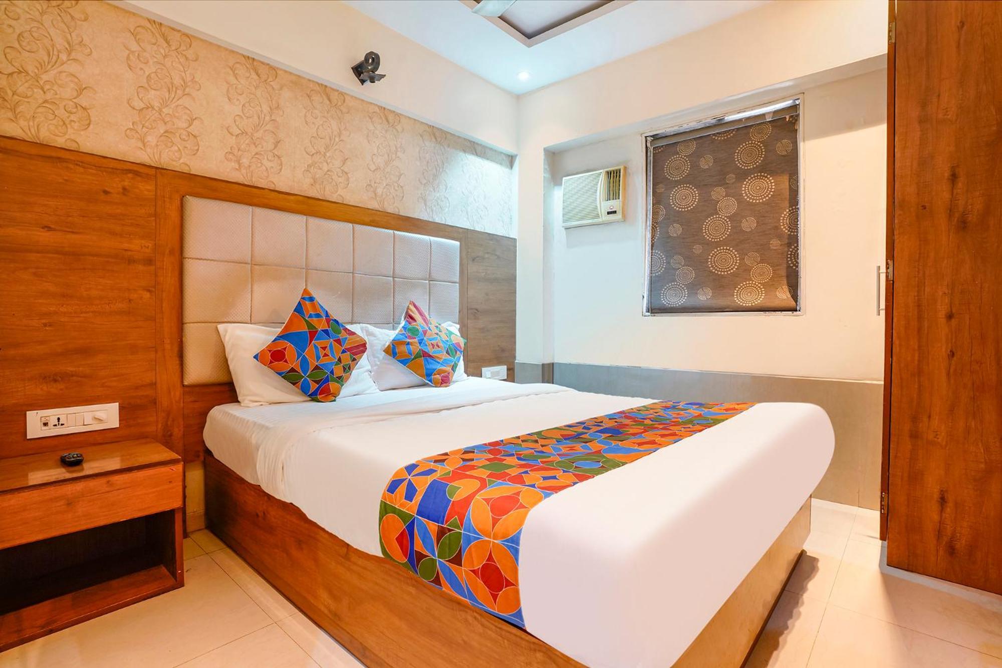 Hotel Regal Inn Bombay Esterno foto
