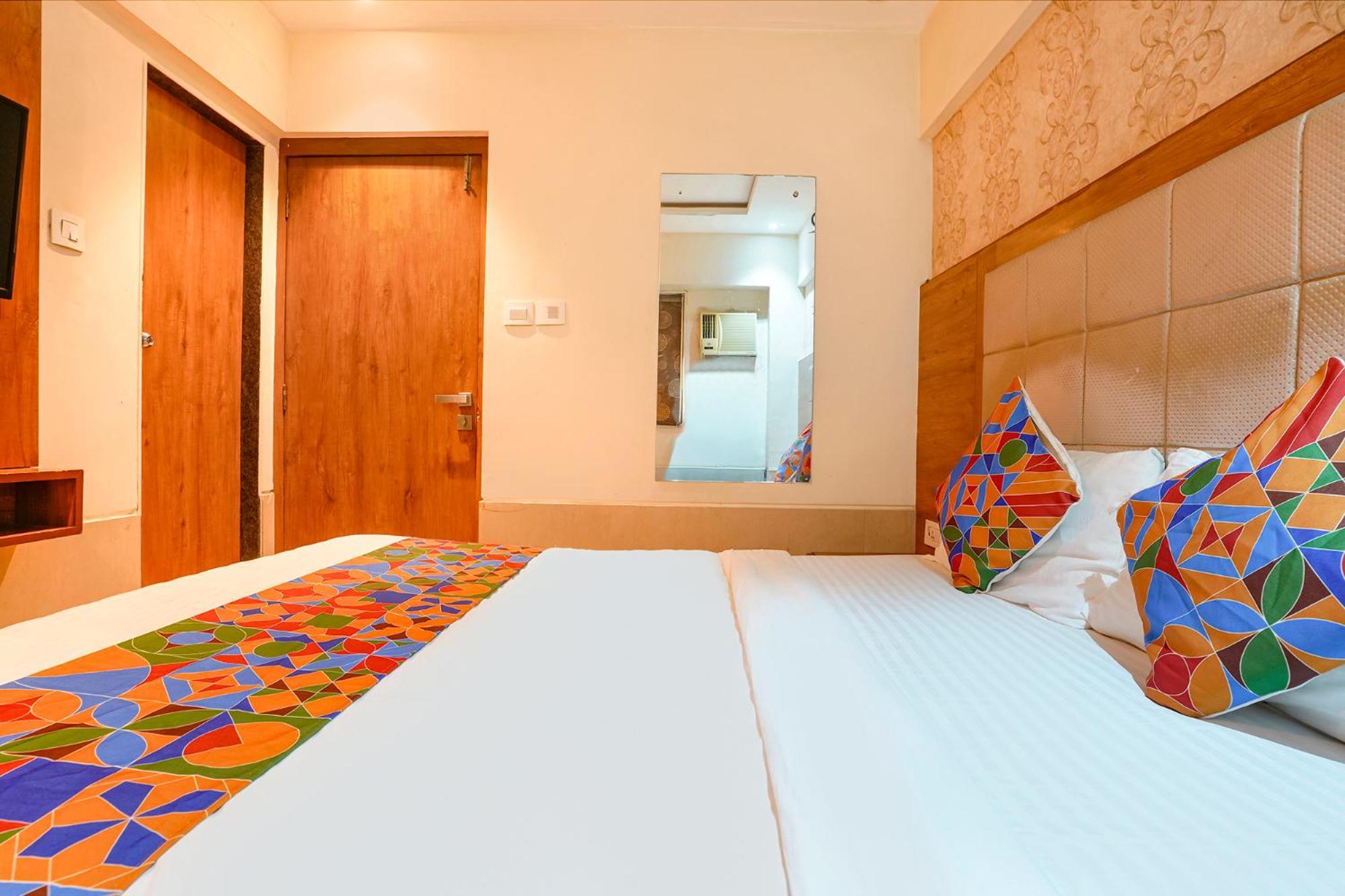 Hotel Regal Inn Bombay Esterno foto