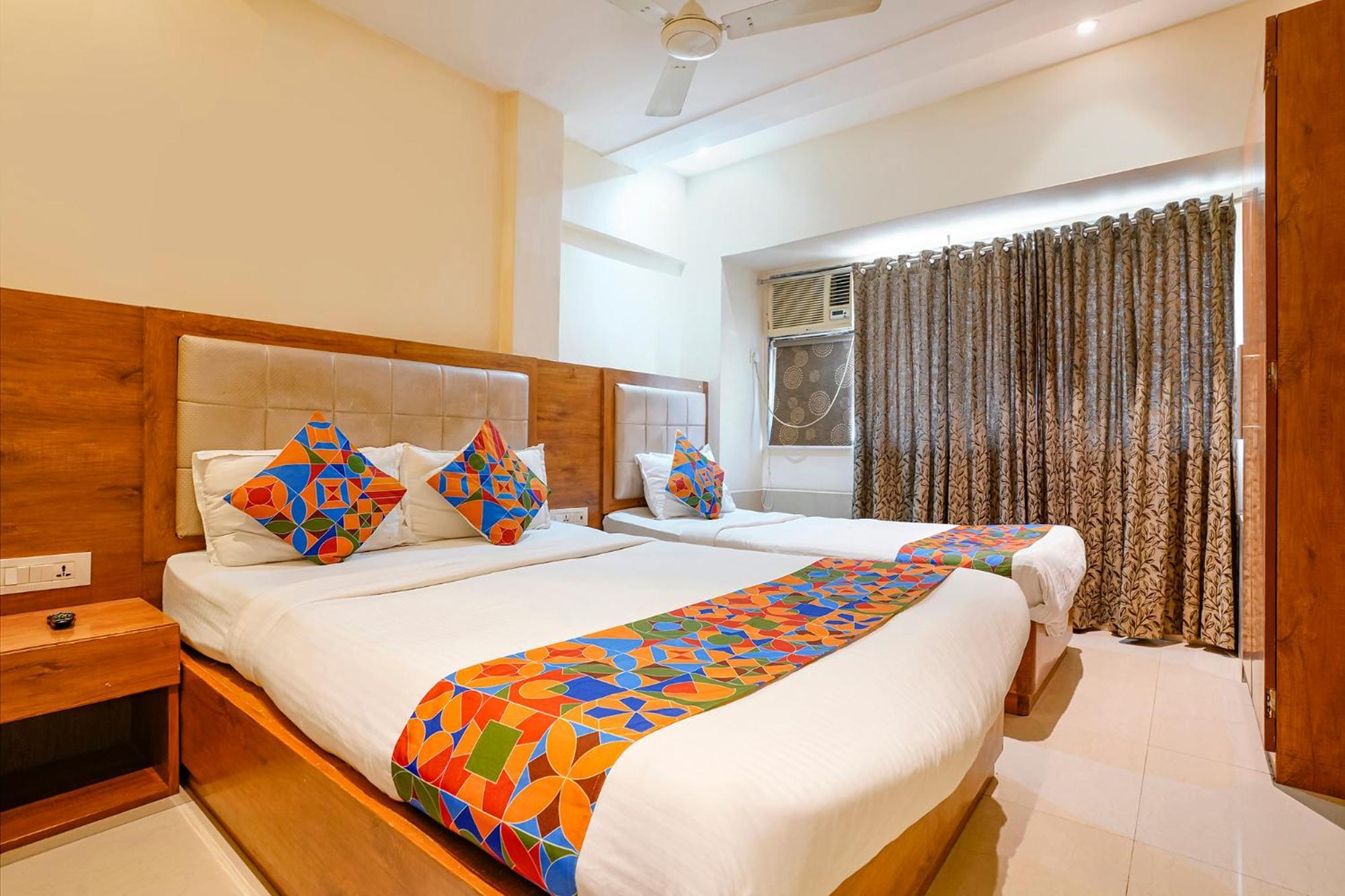 Hotel Regal Inn Bombay Esterno foto