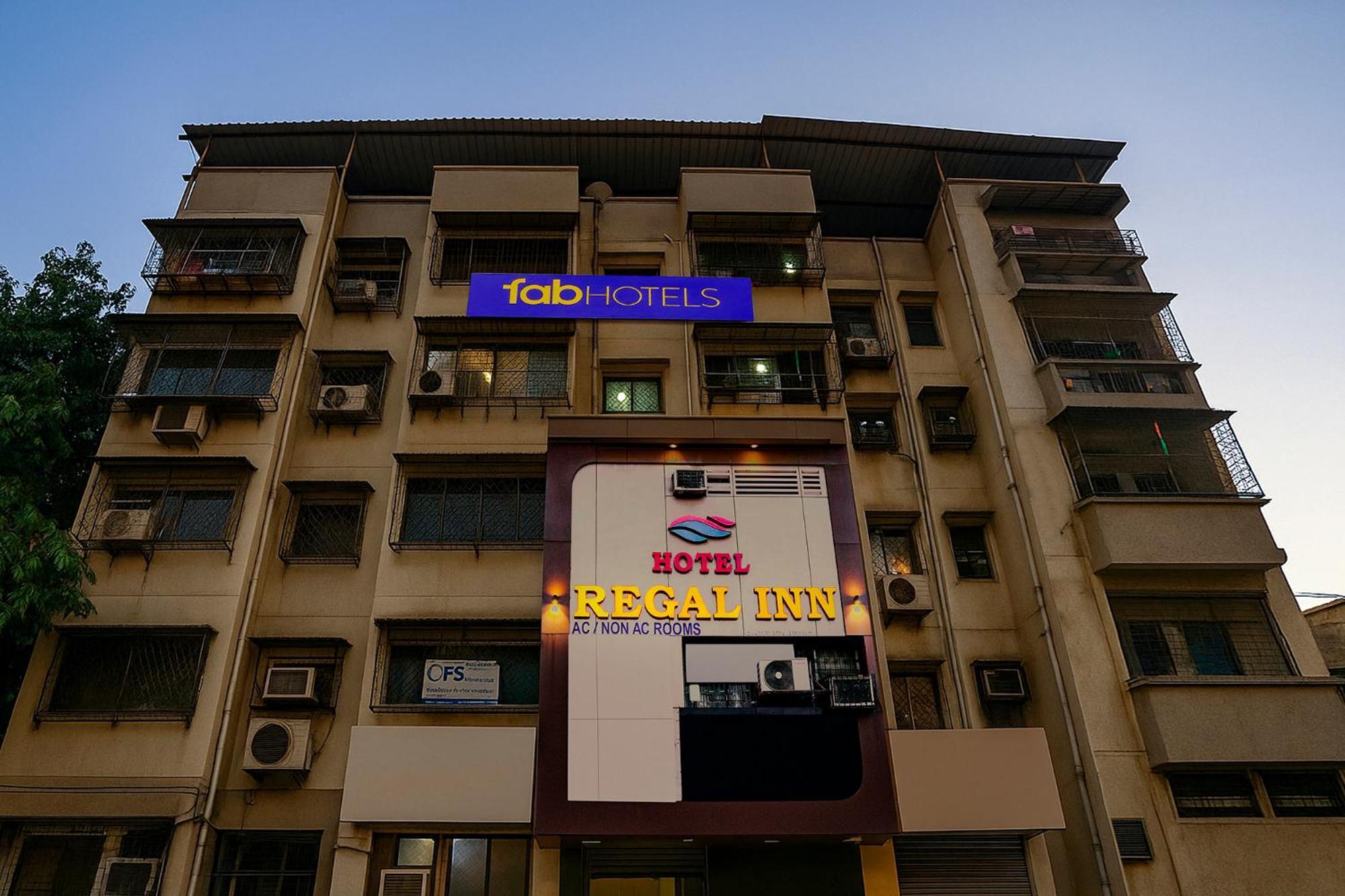 Hotel Regal Inn Bombay Esterno foto